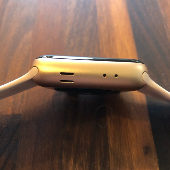 Series 3 apple watch - Picture 4 of 5